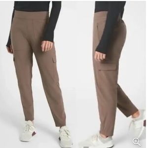 Athleta Chelsea Cargo Lined Women’s Pants Sz16